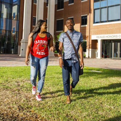 5 Benefits of Going to College